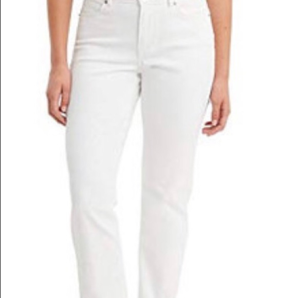 LEVIS WHITE JEANS